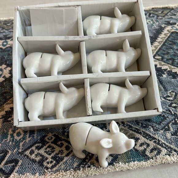 6 Piggy Place Card Holders - Picture 1 of 3